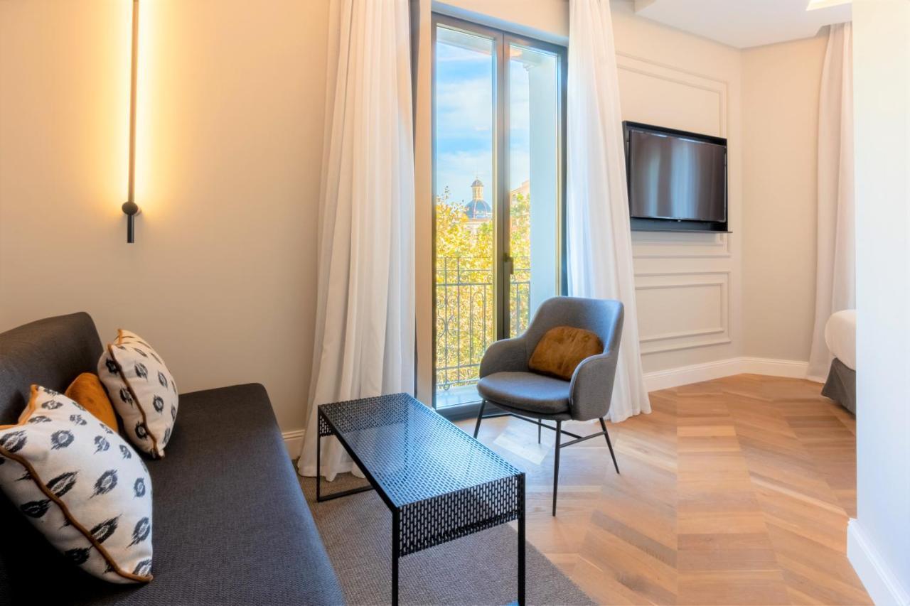 L&H Gran Via Valencia Hotel ภายนอก รูปภาพ