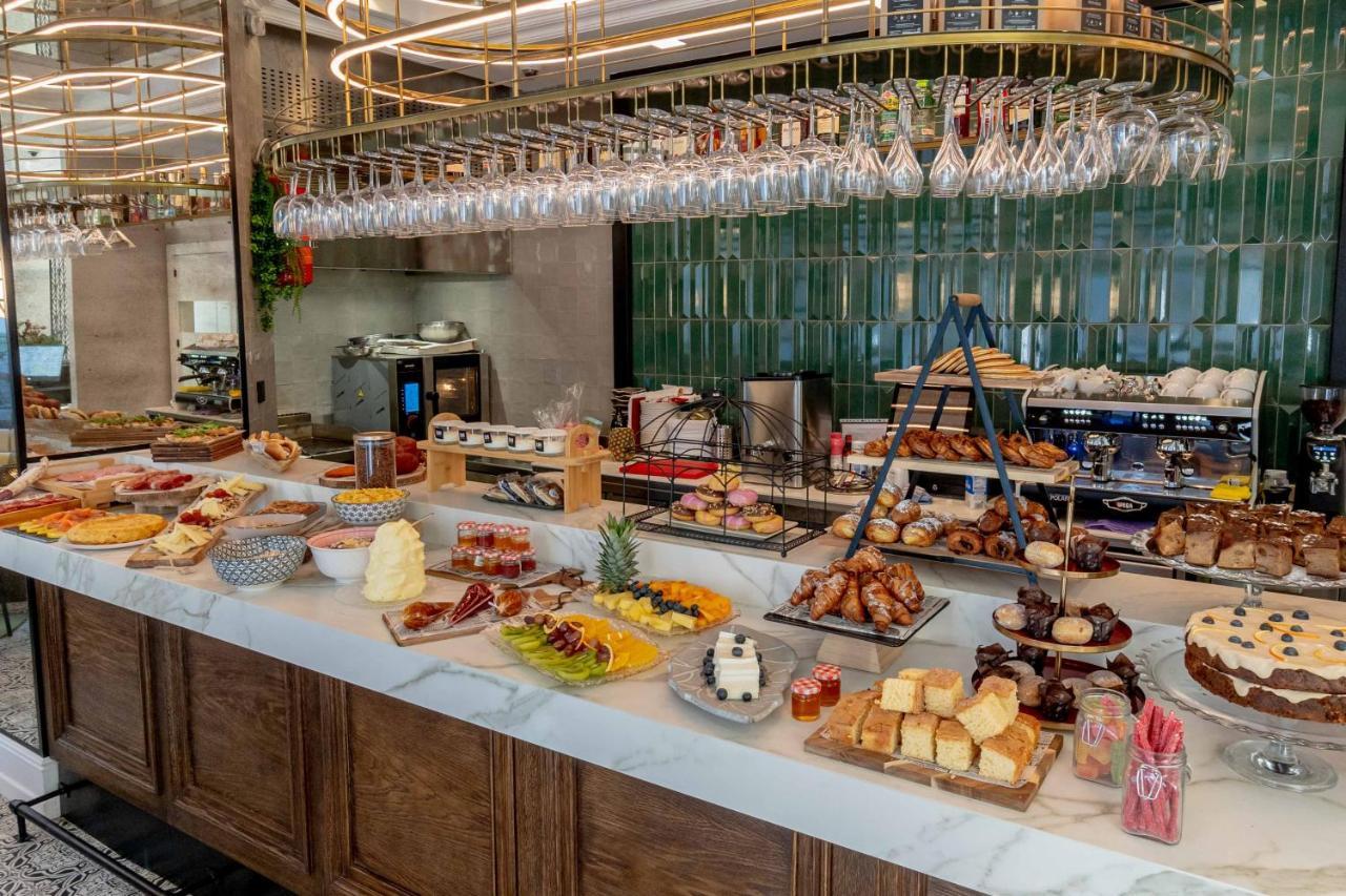 L&H Gran Via Valencia Hotel ภายนอก รูปภาพ