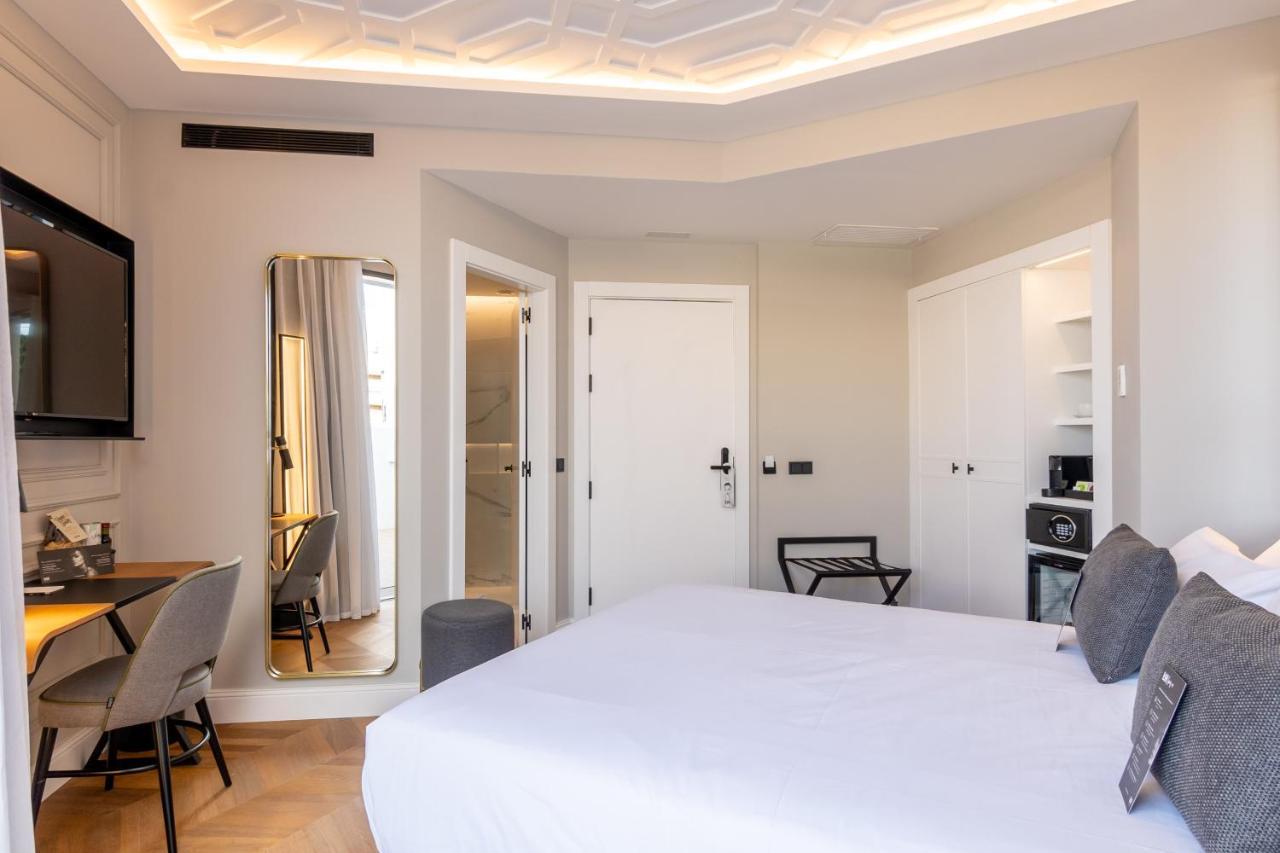 L&H Gran Via Valencia Hotel ภายนอก รูปภาพ