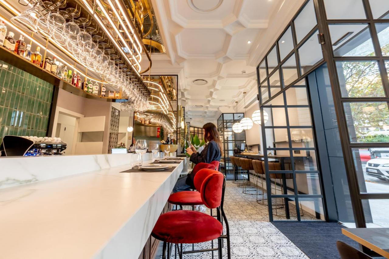 L&H Gran Via Valencia Hotel ภายนอก รูปภาพ