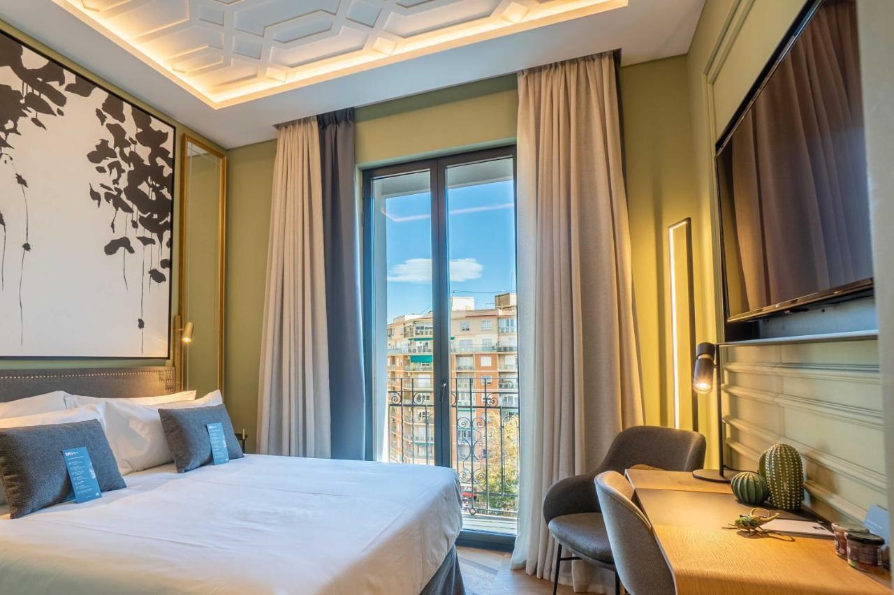L&H Gran Via Valencia Hotel ภายนอก รูปภาพ