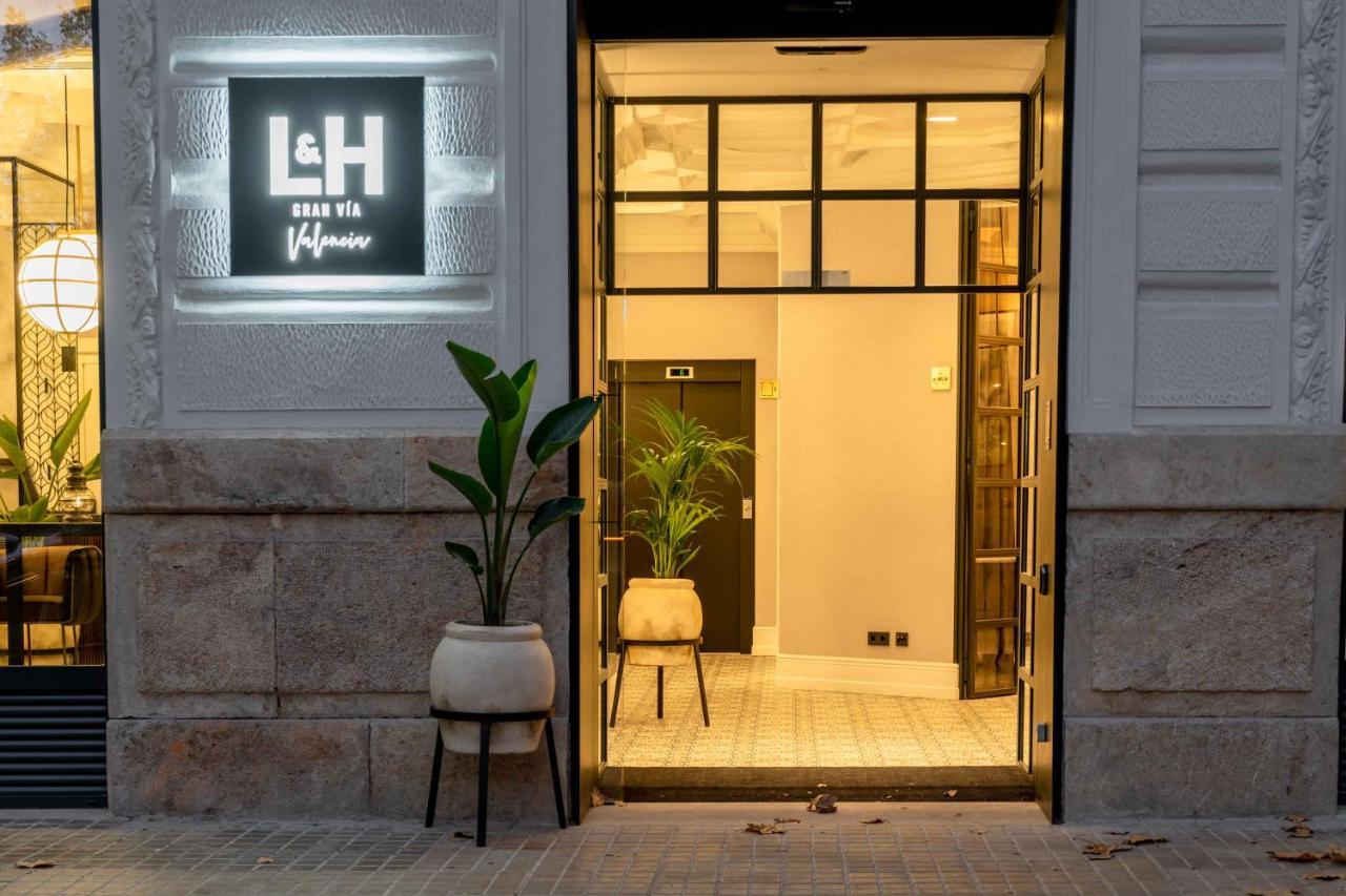 L&H Gran Via Valencia Hotel ภายนอก รูปภาพ
